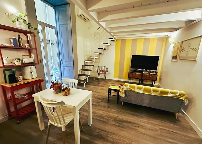 Art-Filled Loft 289 Via Toledo Heart Of Naples And Plebiscito